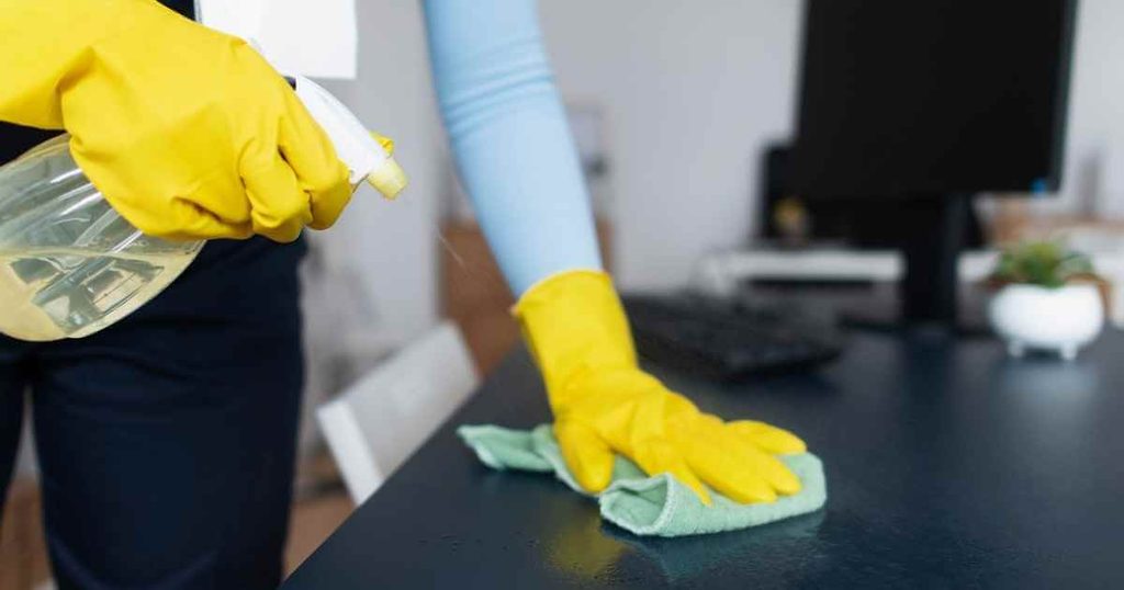 Fall Interior Cleaning Checklist Before Minnesota’s Cold Sets In